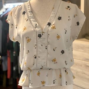 Size M Cream with Blue and Yellow Floral Top